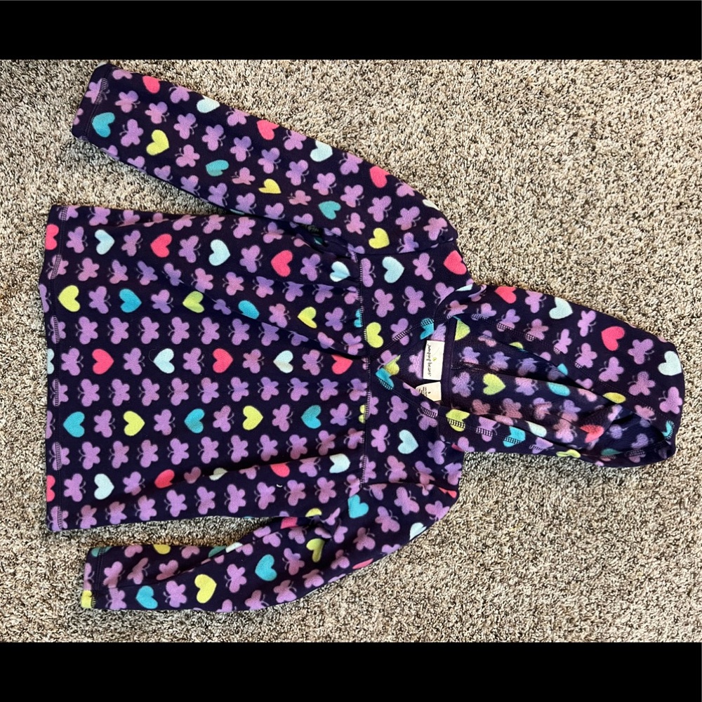 Size 5 little girl. Hoodie sweat shirt. Like new.
